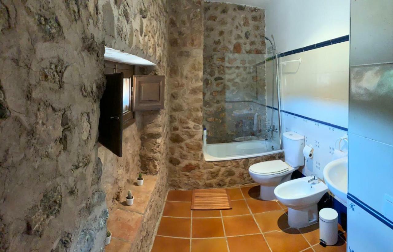 Castillo Con Piscina En Plena Sierra Calderona Segorbe Exterior photo